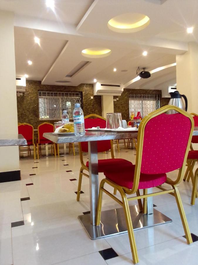 Royal Park Hotel Jinja Extérieur photo