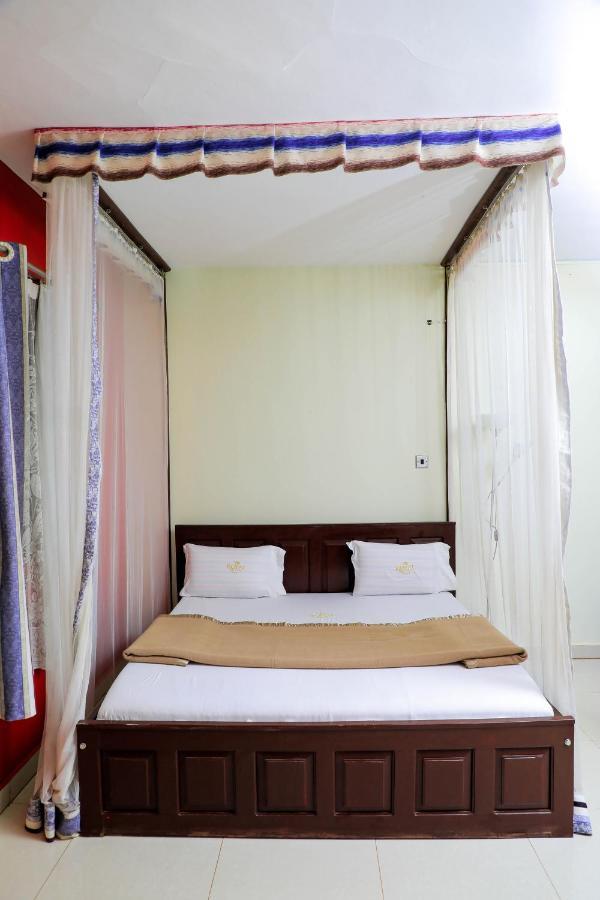 Royal Park Hotel Jinja Extérieur photo