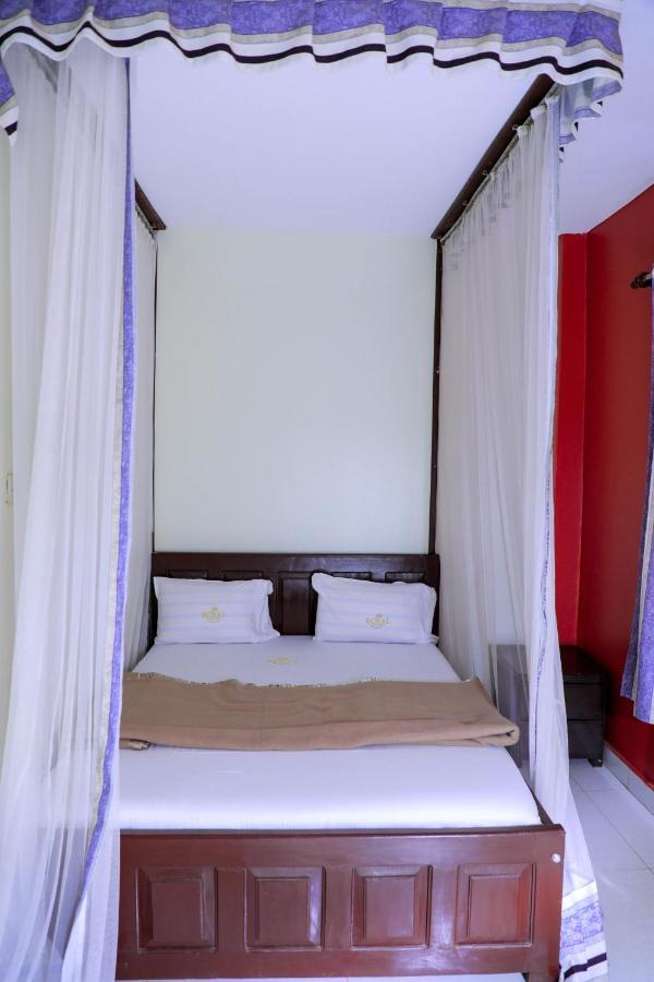 Royal Park Hotel Jinja Extérieur photo